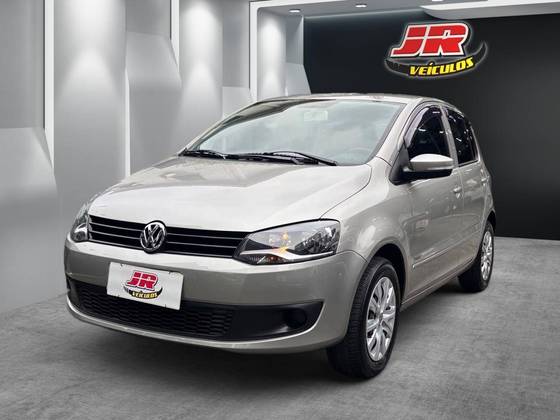 VOLKSWAGEN FOX 1.0 MI TREND 8V FLEX 4P MANUAL VOLKSWAGEN FOX 1.0 MI TREND 8V FLEX 4P MANUAL